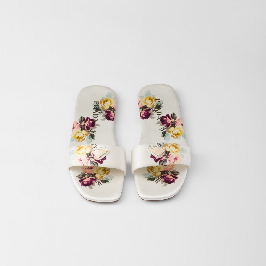 Printed satin slides