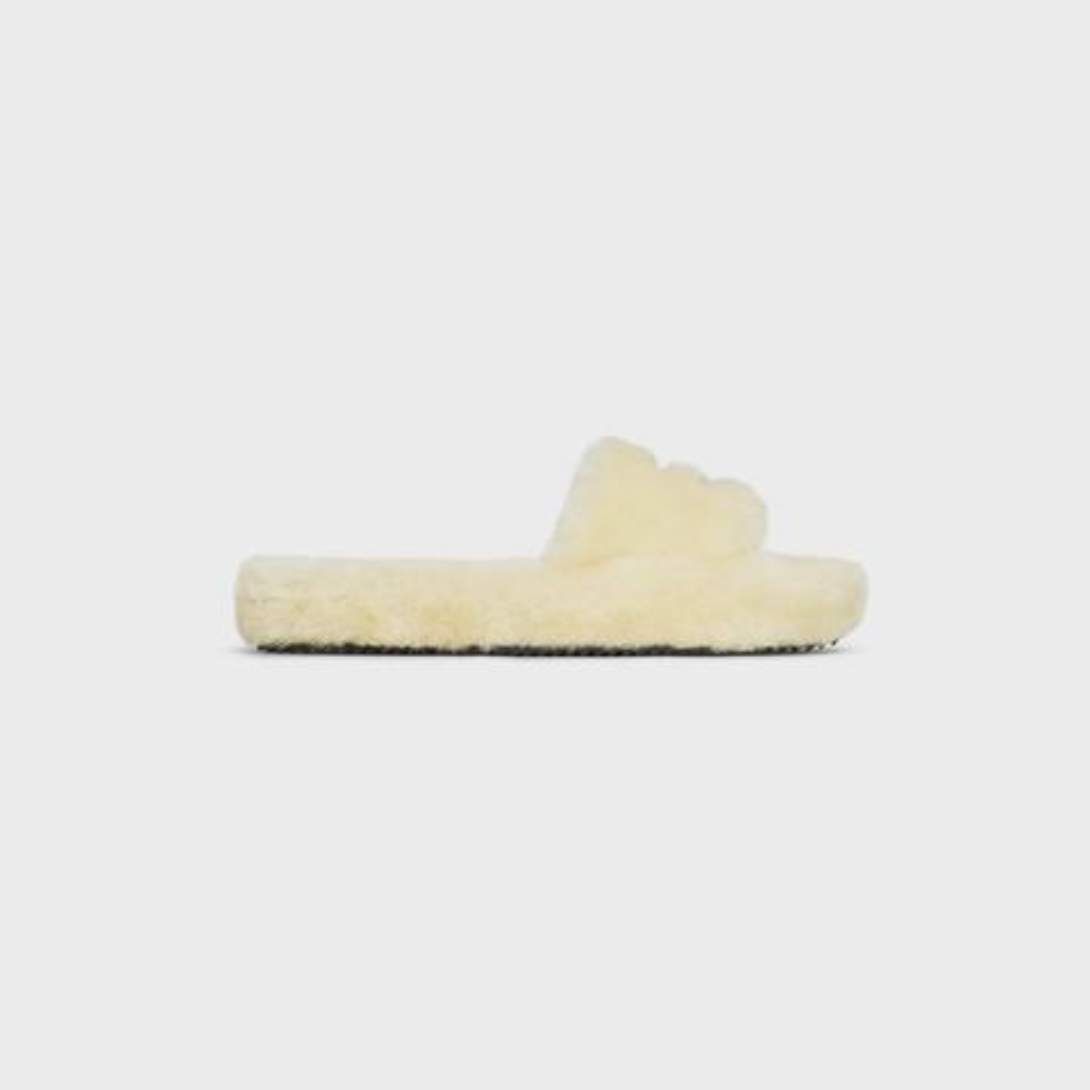 FUR SLIDES in Shearling