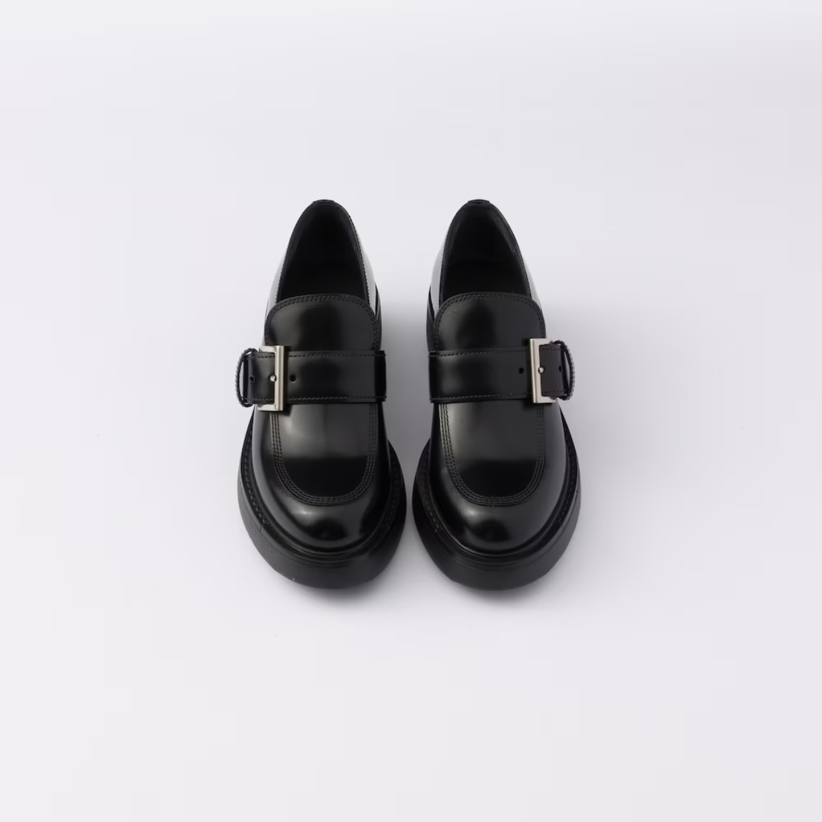 Elegant Brushed leather loafers