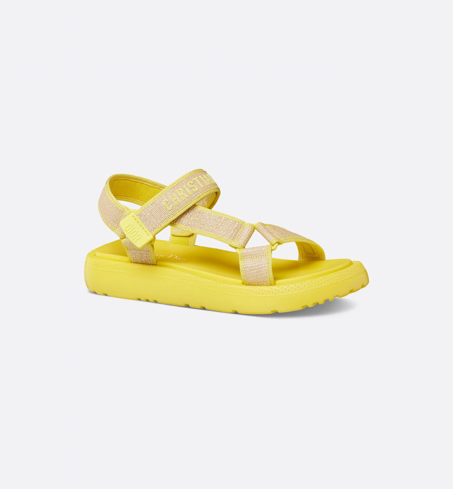 D-Wave Signature Sandal