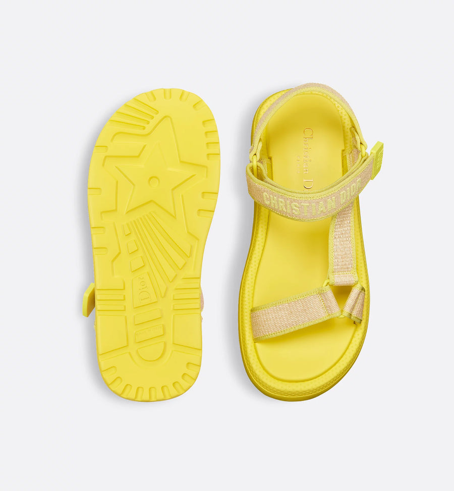 D-Wave Signature Sandal