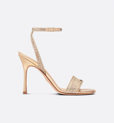 Dway Heeled Embroidered Sandals