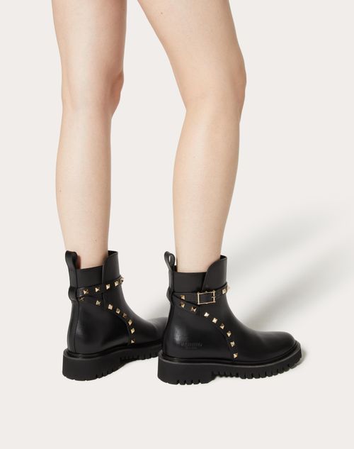 ROCKSTUD CALFSKIN ANKLE BOOT 40 MM