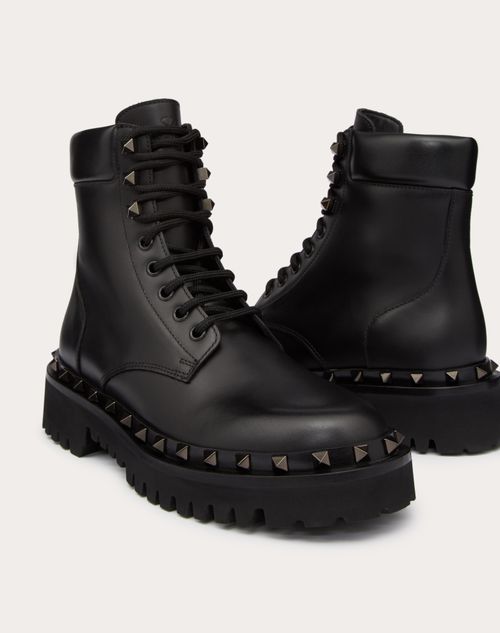 ROCKSTUD CALFSKIN COMBAT BOOT WITH MATCHING STUDS 50MM