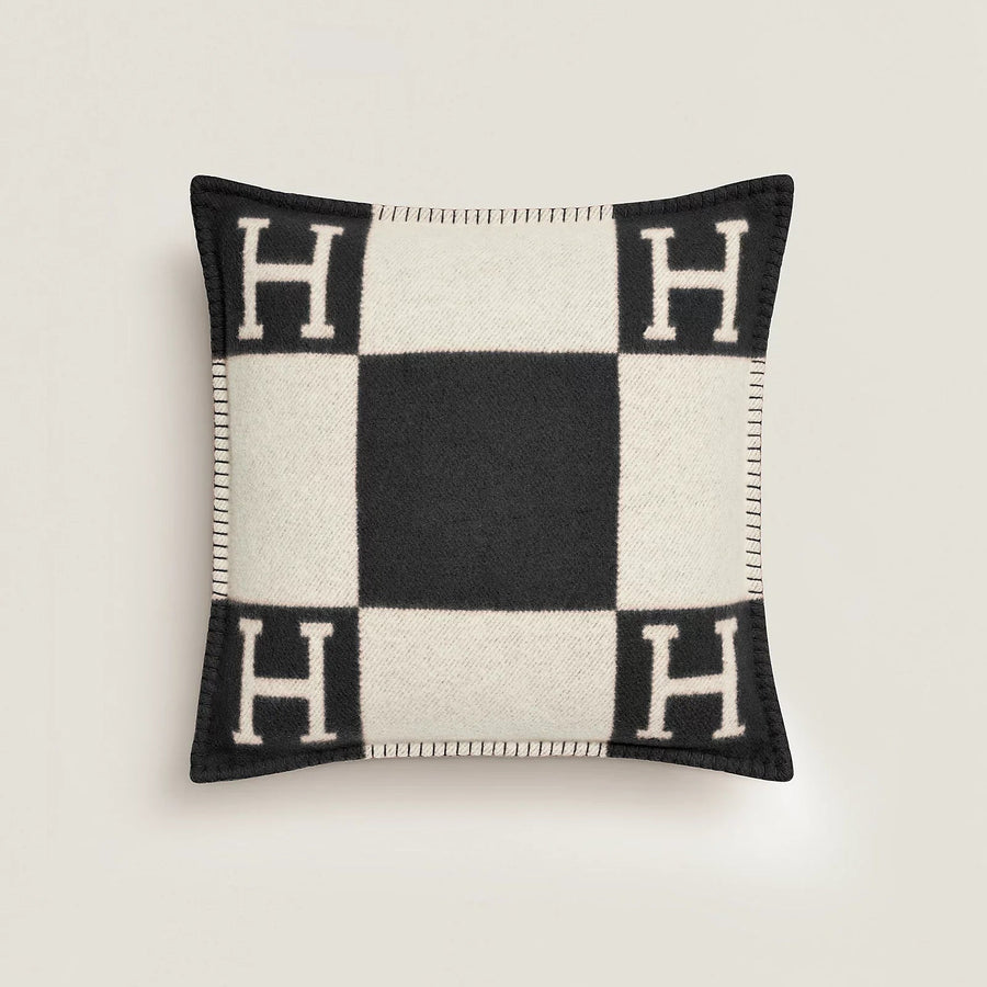 Hermes Avalon Classic Throw Blanket